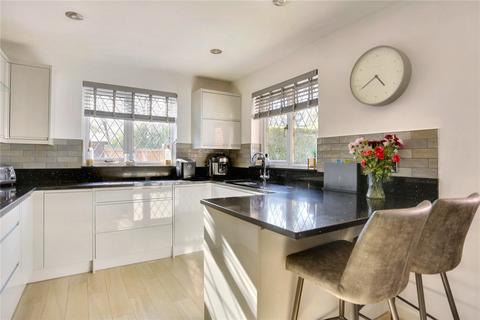 5 Bayfield Close, Barford, Norwich, NR9 4BN