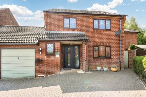 5 Bayfield Close, Barford, Norwich, NR9 4BN
