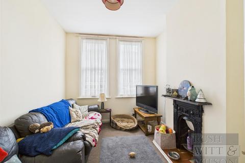 2 bedroom flat for sale, Arnside Road, St. Leonards-On-Sea