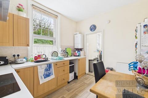 2 bedroom flat for sale, Arnside Road, St. Leonards-On-Sea