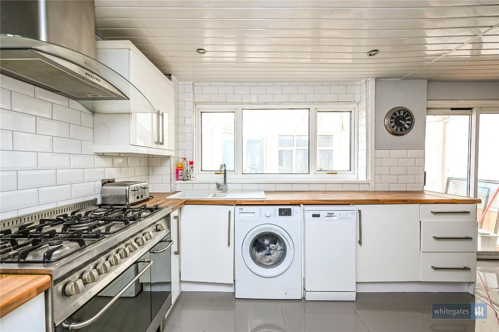 Kitchen/Dining