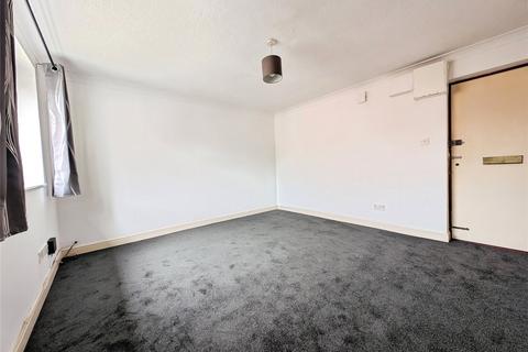 11 Bracklesham Close, Southampton, SO19 8TD