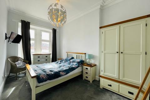 2 bedroom flat to rent, Byres Road, Glasgow, G11