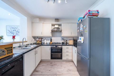 3 bedroom townhouse for sale, Abrahams Close, Bedford