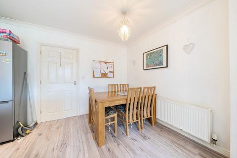 3 bedroom townhouse for sale, Abrahams Close, Bedford