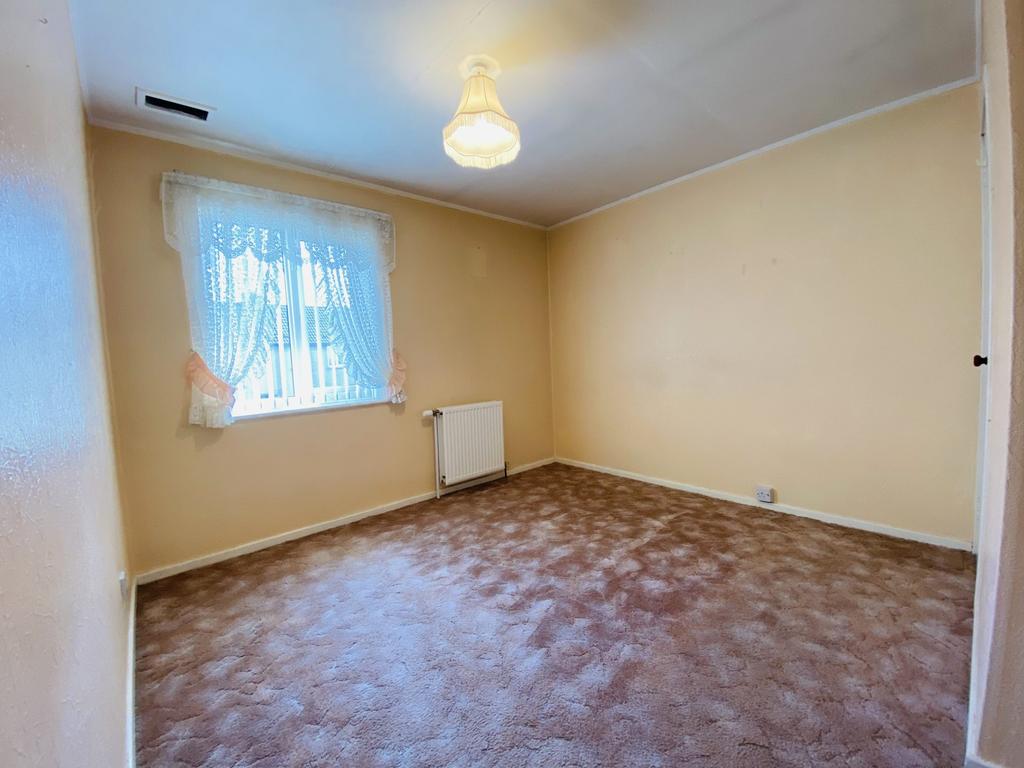 21 Downsfoot Road, Locharbriggs, Dumfries, DG1 1 XQ