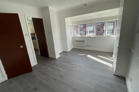 15, Meresmans Teviot Avenue, Aveley, South Ockendon, RM15 4QL