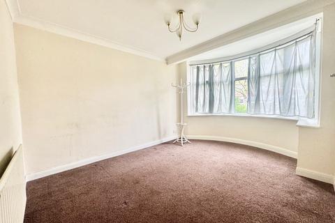 4 bedroom end of terrace house to rent, Tees Avenue, Perivale UB6