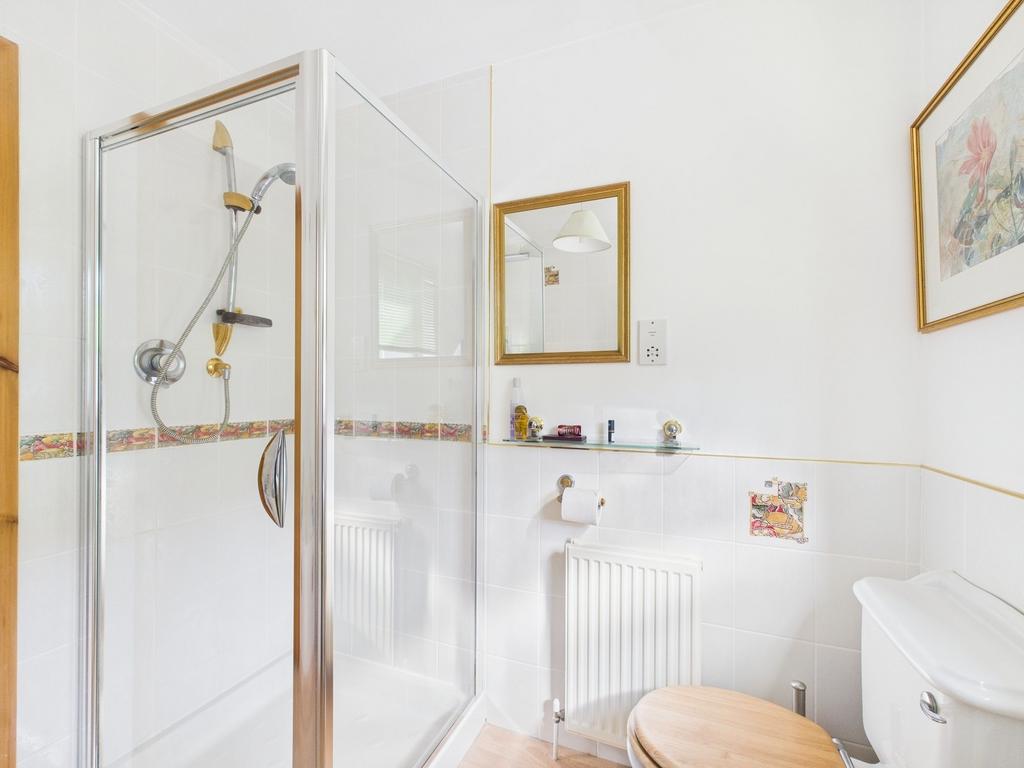 Guest en-suite