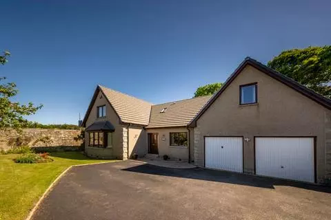 6 bedroom property for sale