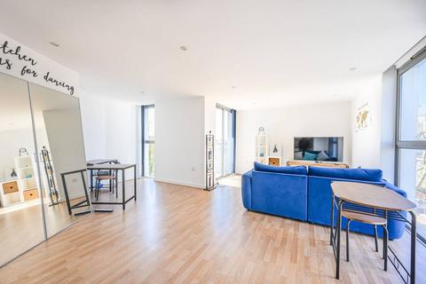 2 bedroom flat for sale, East Ferry Road, Isle Of Dogs, London, E14