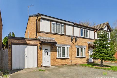 2 bedroom semi-detached house for sale, Osbourne Close, Oswestry