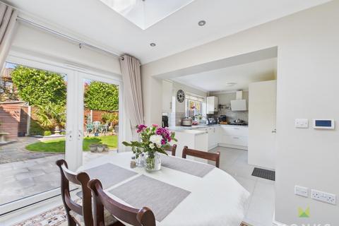 2 bedroom semi-detached house for sale, Osbourne Close, Oswestry
