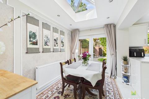 2 bedroom semi-detached house for sale, Osbourne Close, Oswestry