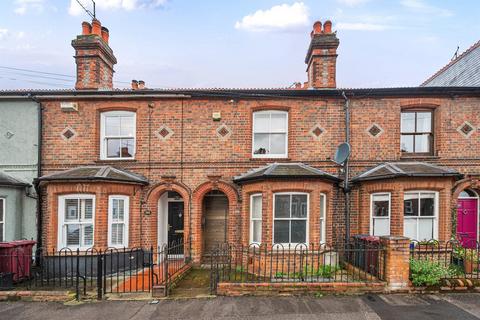 158 Elgar Road, Reading, RG2 0BN