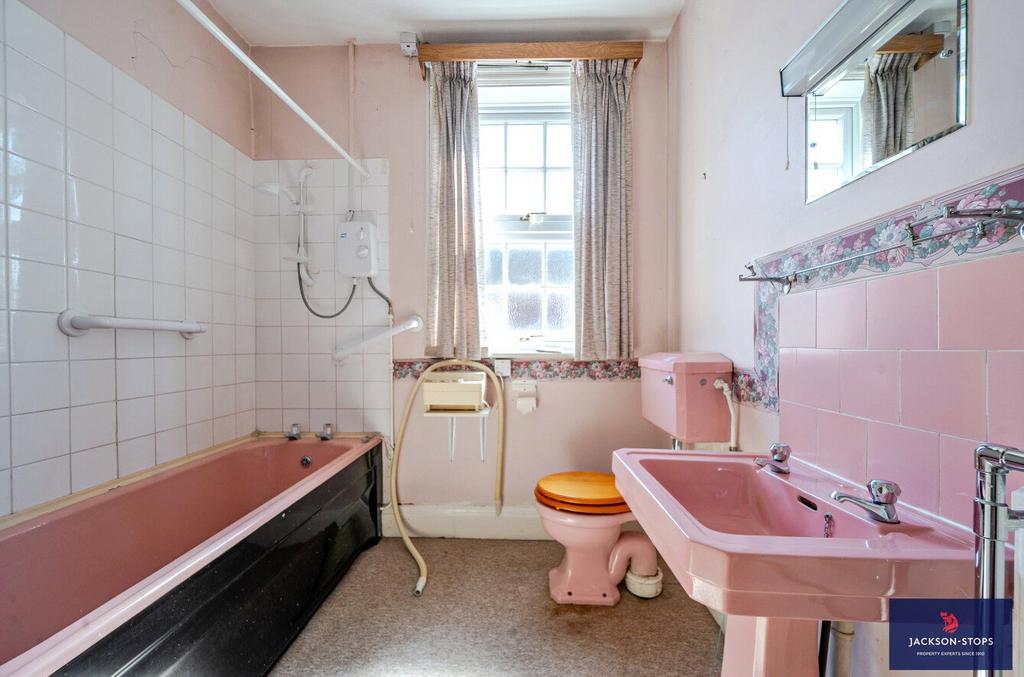 Bathroom 2