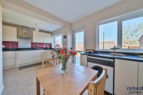 4 bedroom semi-detached house for sale, Ashbury Avenue, Nythe, Swindon, SN3