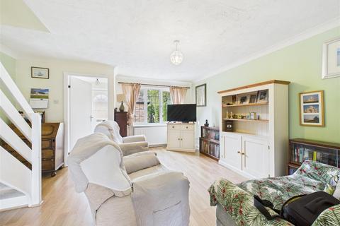 undefined, Kings Chase, East Molesey