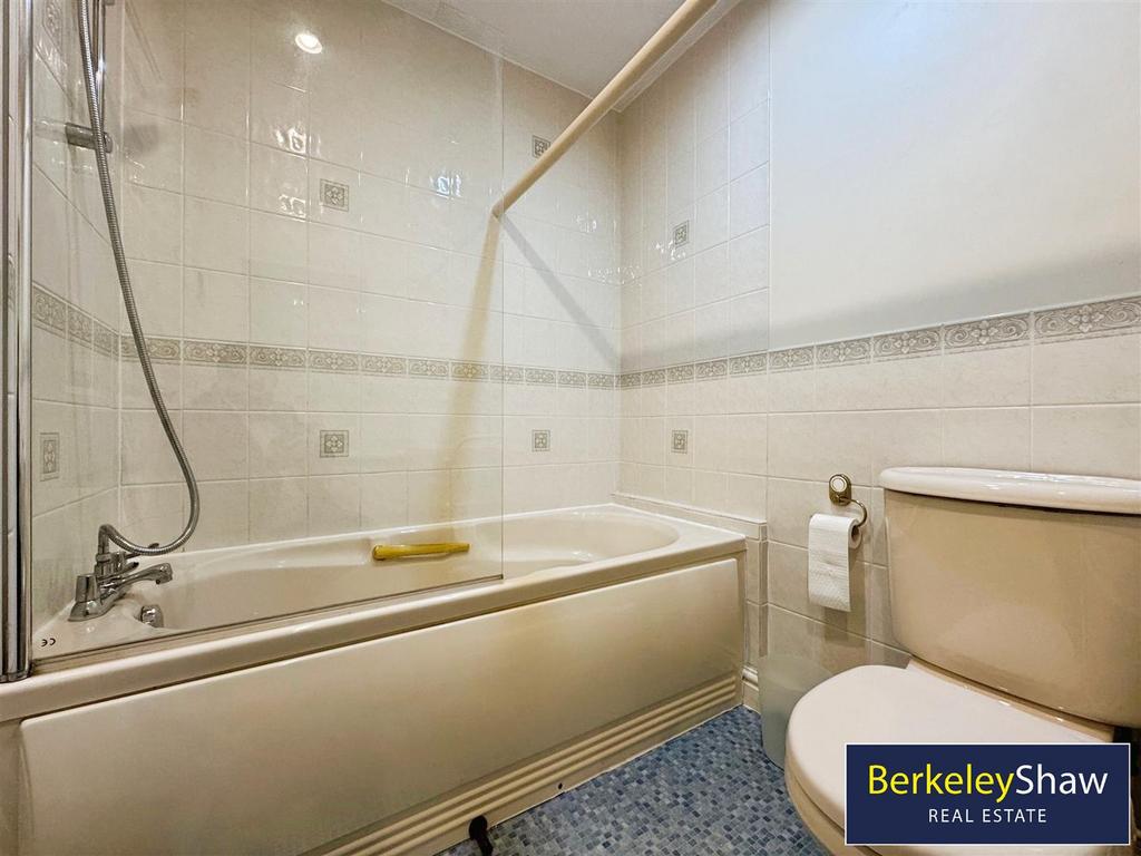 Bathroom (2)