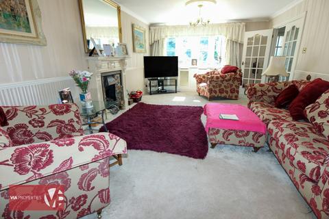 4 bedroom detached house for sale, Greenbank, Waltham Cross EN8