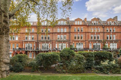 3 bedroom flat for sale, Elm Park Gardens, London SW10