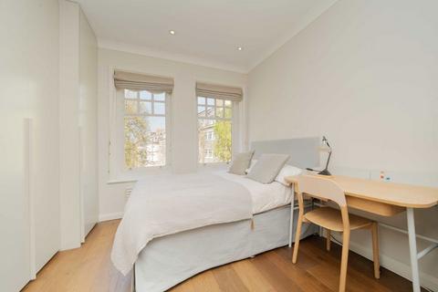3 bedroom flat for sale, Elm Park Gardens, London SW10