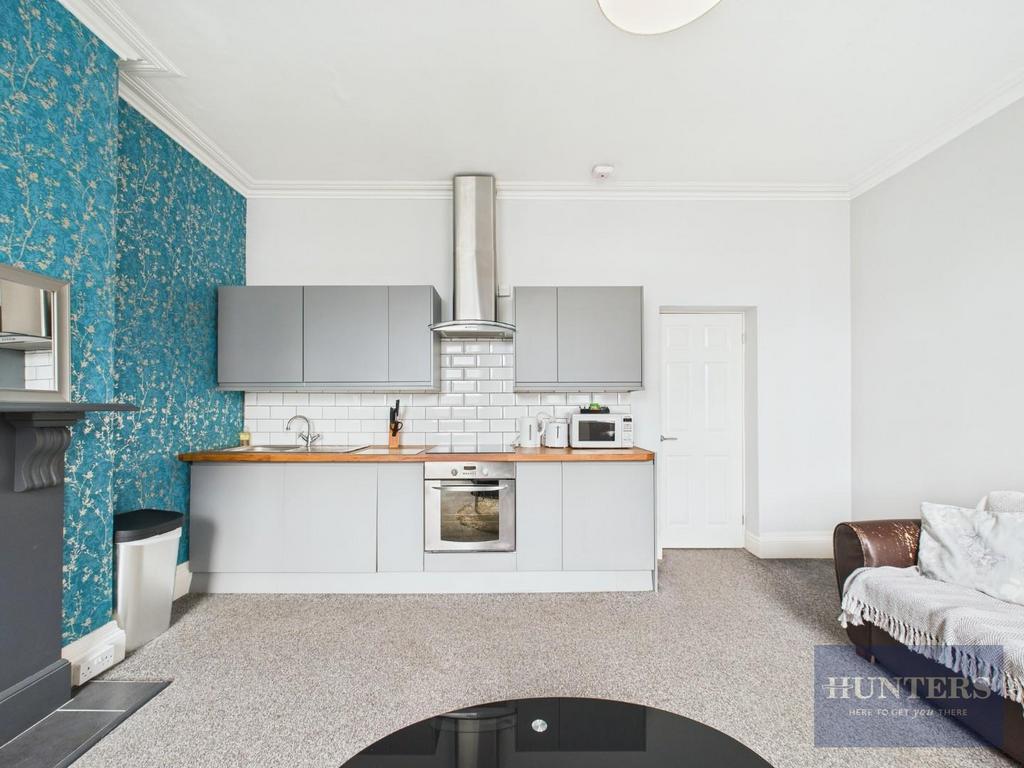 Living Room / Kitchen