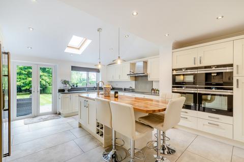 4 bedroom detached house for sale, Knowle Road Stafford, Staffordshire, ST17 0DN