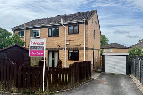 53 Plumpton Close, Bradford, BD2 1NJ