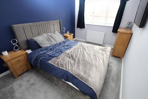 53 Plumpton Close, Bradford, BD2 1NJ