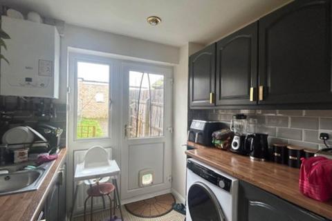 23 Neath Drive, Ipswich, IP2 9TA