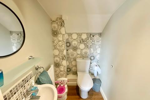 4 Burleigh Close, Stoke-on-trent, ST1 3RL