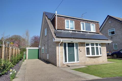 3 bedroom detached house for sale, Manor Drive, Elloughton