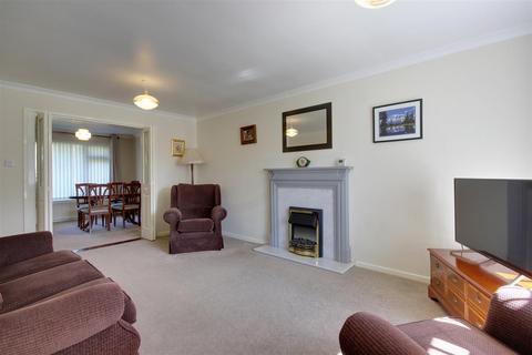undefined, Manor Drive, Elloughton