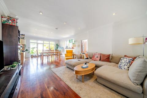 5 bedroom detached house for sale, Hillside Road, Northwood, Middlesex