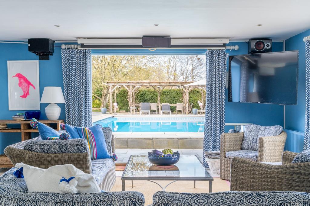 Pool House