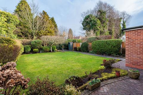 3 bedroom detached house for sale, Lee Close, Knutsford, WA16
