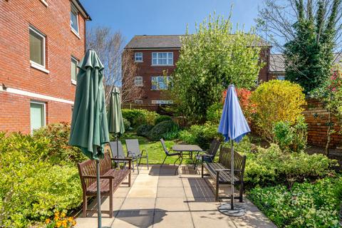 undefined, London Road, Gloucestershire GL1