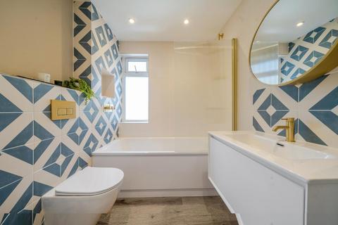 undefined, Gipsy Lane, Putney, London, SW15