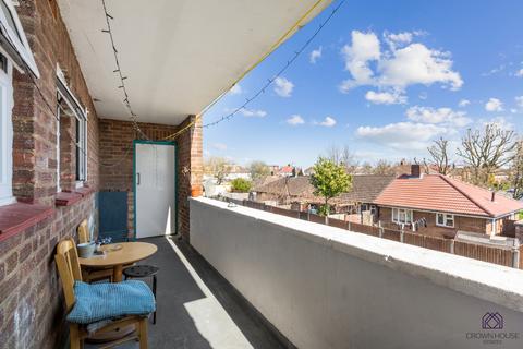 undefined, Firs Lane, London, London, N13