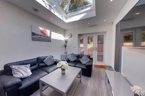6 bedroom house to rent, Teignmouth Road, Birmingham B29