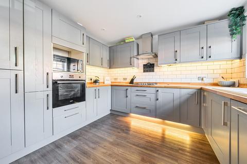 12 Bredon Drive, Hereford, HR4 0TN