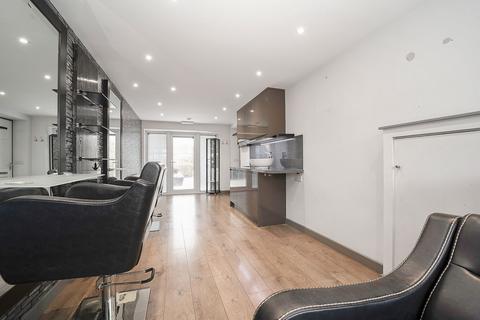 30 St. Georges, Castle Douglas, DG7 1LN
