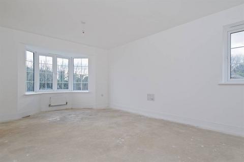3 bedroom semi-detached house for sale, Little Orchard Close, St. Nicholas At Wade, Birchington