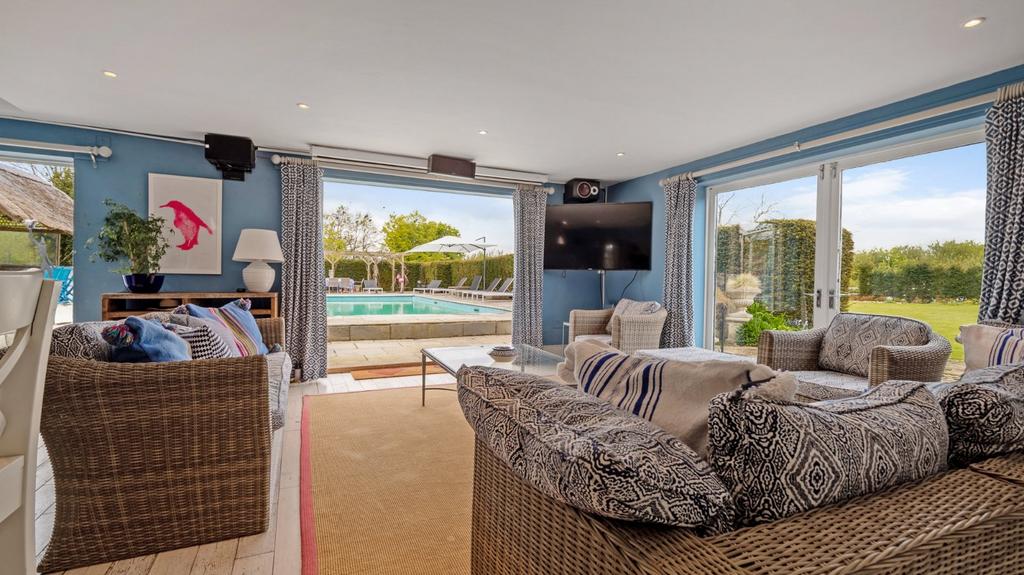 Pool House