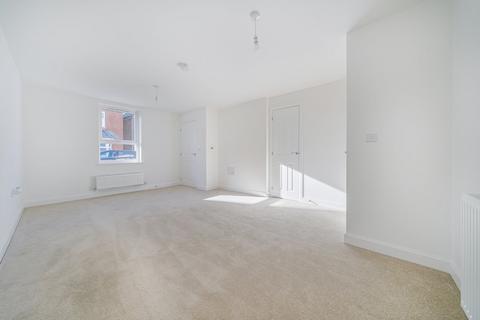 3 bedroom semi-detached house to rent, Porty Road, Sturry, Canterbury, Kent, CT2