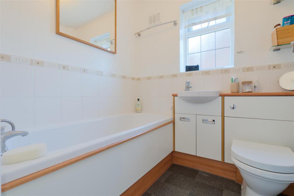 Bathroom.jpg