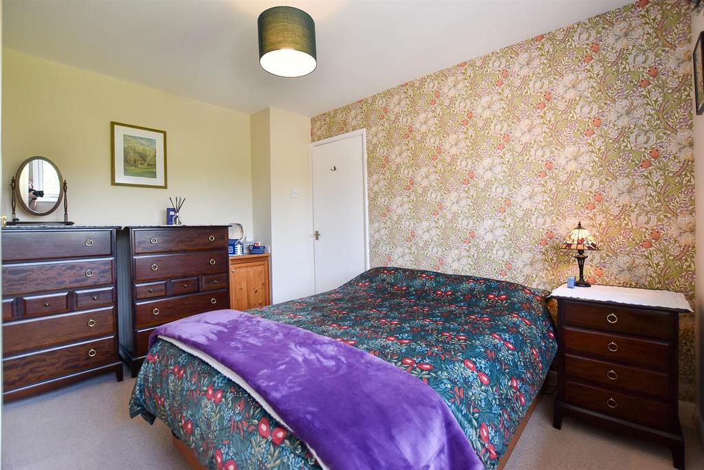 Bedroom 1.jpg