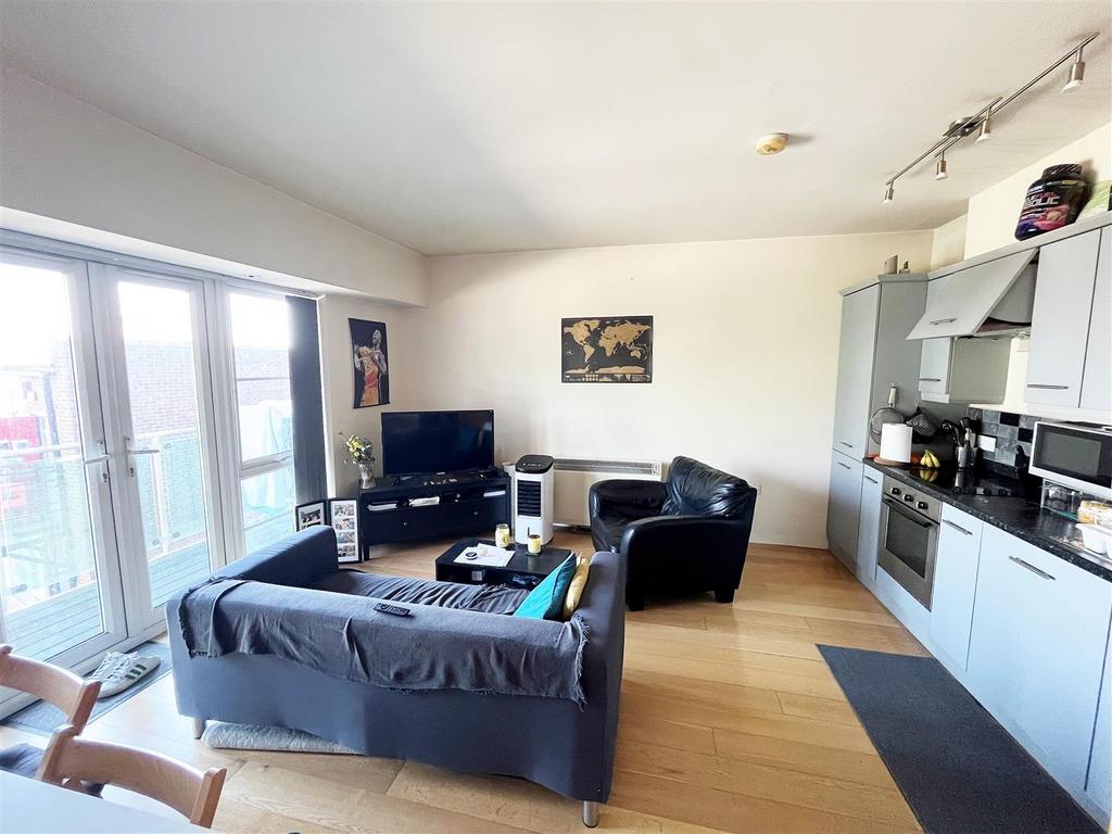 Living room/kitchen