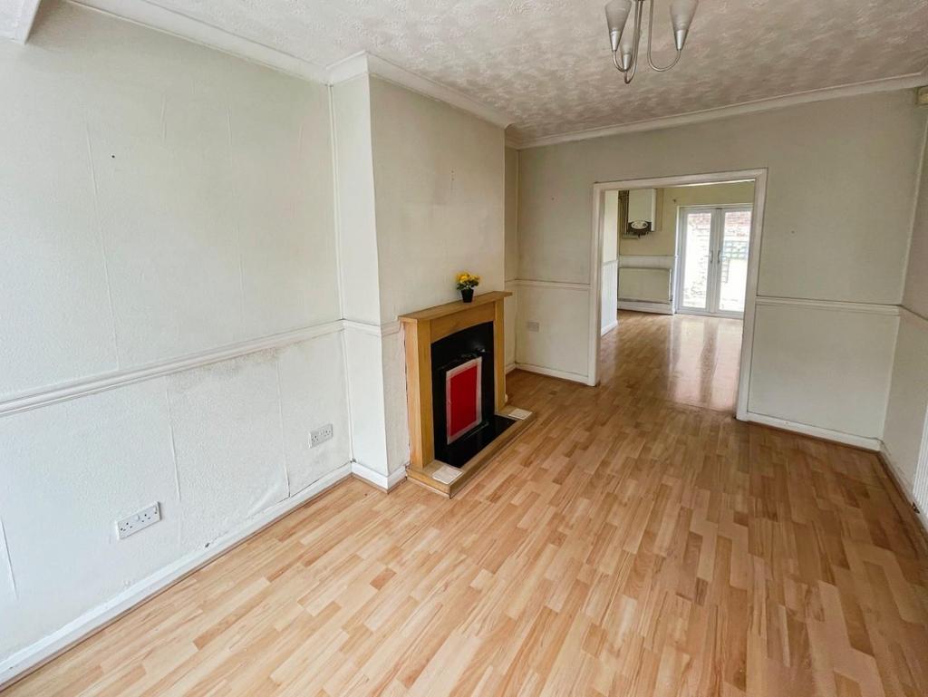 C688a847--4 D54-B1 DD-8 B8 A9 FEF69 FF-44884-00000661753